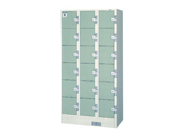 <table class="table14">	<tbody>		<tr>			<td colspan="2">RUi</td>		</tr>		<tr>			<th></th>			<td>18</td>		</tr>		<tr>			<th>O`@ij</th>			<td>H:1,790~W:900~D:455</td>		</tr>		<tr>			<th>L@ij</th>			<td>H:236~W:226~D:422</td>		</tr>		<tr>			<th>^p݌ɐiڈj</th>			<td>5`11:20<br />			12`4:60</td>		</tr>	</tbody></table>